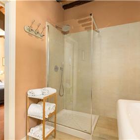 8 Bedroom Villa with Pool near Certaldo, Tuscany, Sleeps 14 - 15